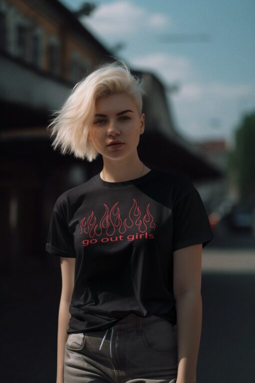 Go Out girls Yazılı Tişört