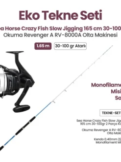 Sea Horse Crazy Fish Slow Jigging 165 cm 30-100gr Kamış + Okuma Revenger A RV-8000A Olta Makinesi + Eko Tekne Seti (Örgü İp / Monofilament Misina Seçenekli) . 30-100 gr aralığındaki kurşunlu yemli köstekleri, çaparileri ve hafif metal jigleri yormadan yöneten 2 parçalı dengeli omurga, av stilinize göre tercih edebileceğiniz 8X Örgü İp veya Makaraya Sarılı Monofilament Misina varyasyonlarıyla her seviyeden balıkçıya eksiksiz bir çözüm sağlar Misina Varyasyon Seçenekleri Varyasyon 1 (Tekne-Set-15 – 8X Örgü İpli): Kutu içeriğinde gelen Premium Quality 8X 300 Metre Örgü İp ile derin sularda sürtünmesiz akış, sıfır esneme ve en narin dokunuşları anında tasmalamaya dönüştüren yüksek hassasiyet Varyasyon 2 (Tekne-Set-16 – Hazır Monofilament Misinalı): Makine makarasına fabrikasyon olarak hazır sarılmış Kendo 0.40 mm 220 Metre Monofilament Misina ile kutuyu açar açmaz doğrudan ava başlama konforu; misinanın esneme payı sayesinde iri balıkların sert kafa darbelerini sönümleyerek iğneden kurtulmaları önleyen yapı Paket İçeriği ve Teknik Özellikler Kamış: Sea Horse Crazy Fish Slow Jigging Olta Kamışı Uzunluk: 1.65 m (165 cm) Atar Değeri: 30 – 100 gr Parça Sayısı: 2 Parça Öne Çıkan Özellik: Tekne ve botta dar alanda takılmadan rahat hareket sağlayan 1.65 m kompakt yapı. . . Kurşun tabana değdikten sonra boşluk alınıp takım 1-2 karış dipten kaldırılır. Kamış ucundaki vuruşlar hissedildiği anda tasmalama yapılarak sarıma başlanır Nerelerde Yapılır: 25 ila 90 metre derinlikteki taşlık sığlıklar (topuklar) ve kırmalık meralar Batık çevreleri ve su altı resifleri Akıntılı kanal dipleri ve ada boğazları Hedef Balıklar Mercan, Çipura & Karagöz: Derin döküntülerde sülünez, mamun veya tavuk göğsü takılı kösteklere hücum eden popüler dip balıkları. İstavrit, Kolyoz & Uskumru: Tekne altındaki sürülere sarkıtılan çok iğneli çaparilerle hızla toplanan açık su balıkları. Lagos & Trança: Taş altı oyuklarından hafif jiglere veya iri yemli takımlara sert darbeler vuran trofeler. Kalamar & Sübye: Gece seanslarında derin sulara indirilen zoka düzenekleriyle hedeflenen kafadanbacaklılar. Yanınızda Bulundurulması Gereken Ek Teçhizatlar Hazır Mercan / Çipura Köstekleri: 2’li veya 3’lü sağlam iğneli fırdöndülü hazır bedenler. Damla / Armut Tekne Kurşunları: Akıntıya göre 40 – 100 gr aralığında fırdöndülü kurşunlar Hafif Slow Jigler & Kalamar Zokaları: 40 – 90 gr aralığında parlayan dikey metal yemler ve zokalar. Fluorocarbon Şok Lider: Örgü ip seçeneğini tercih edenler için keskin taşlara karşı 0.35 – 0.45 mm lider misina. Balıkçı Pensesi & İğne Çıkarıcı: Yemi derine yutan dip balıklarını pratikçe kurtarmak için. Bu birleştirilmiş tekne seti için e-ticaret sitenize uygun Meta reklam metinleri (Primary Text, Headline, Description) de hazırlamamı ister misiniz?